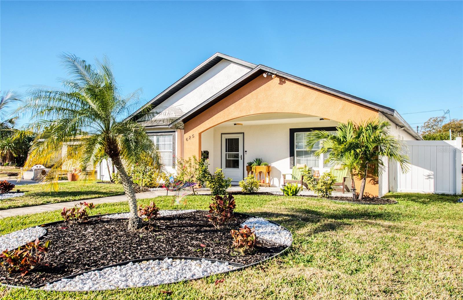 Image 51 of 52 For 625 Folsom Street S