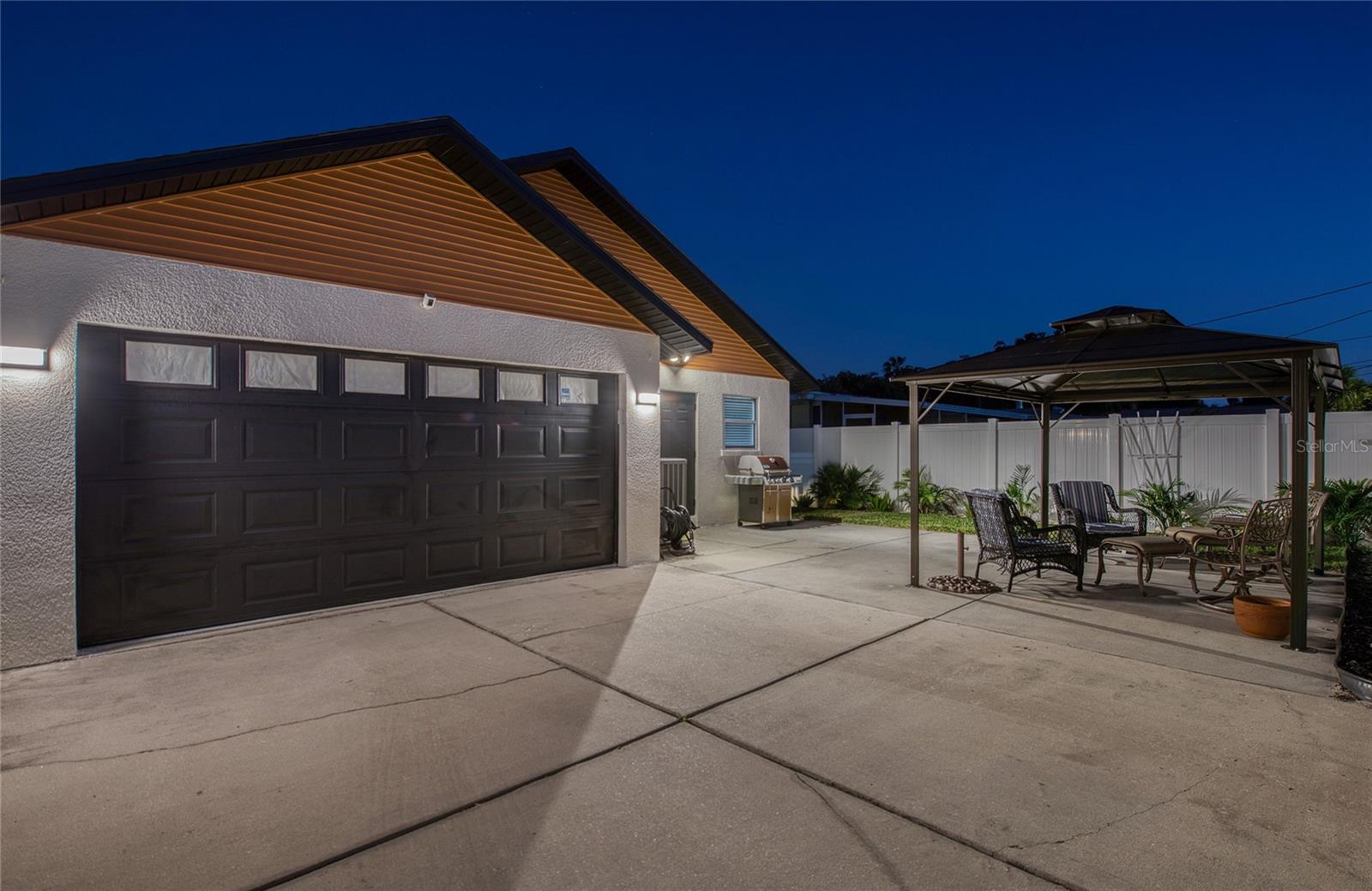 Image 8 of 52 For 625 Folsom Street S