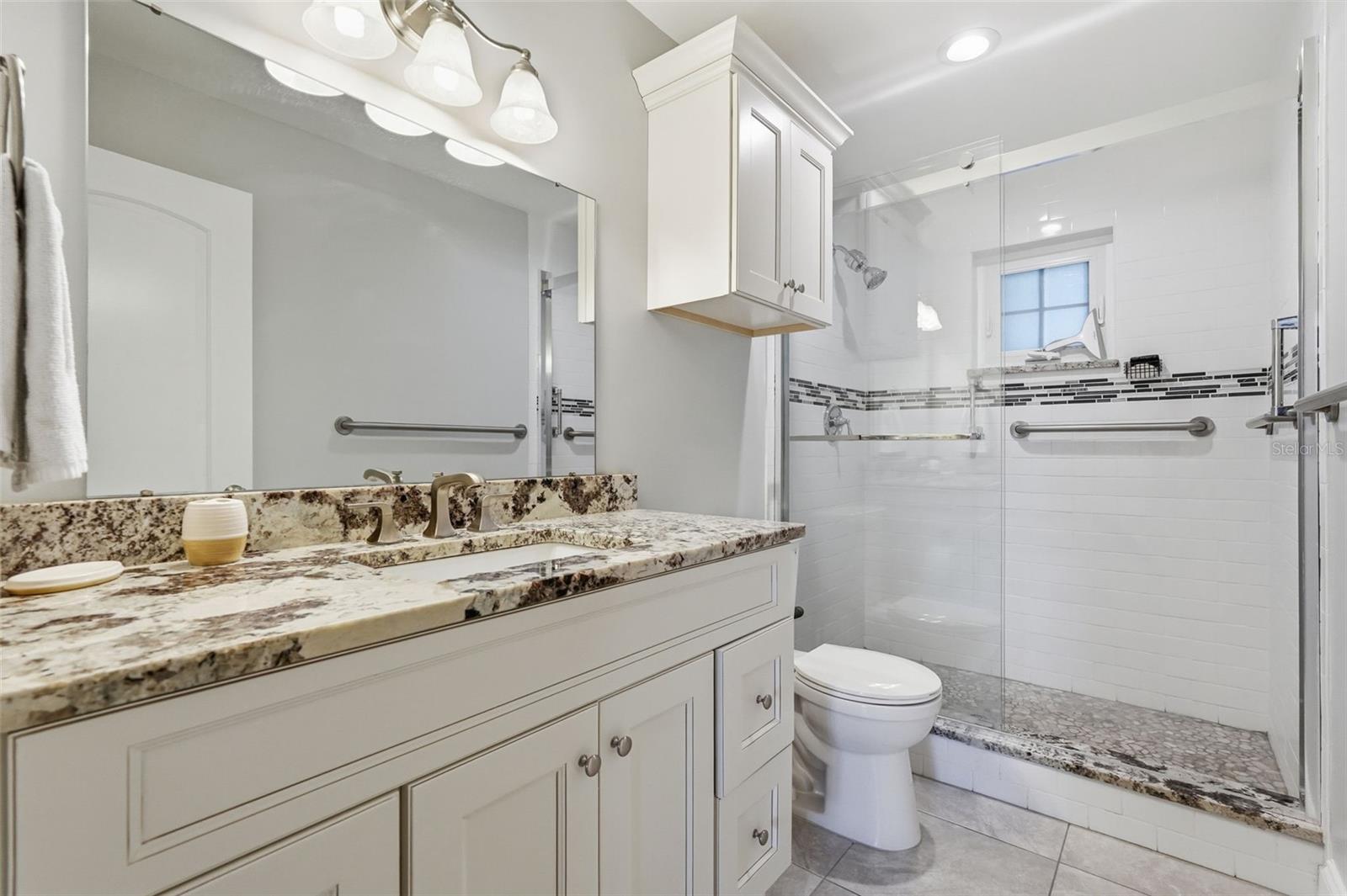 Image 20 of 38 For 1706 Belleair Forest Drive 234