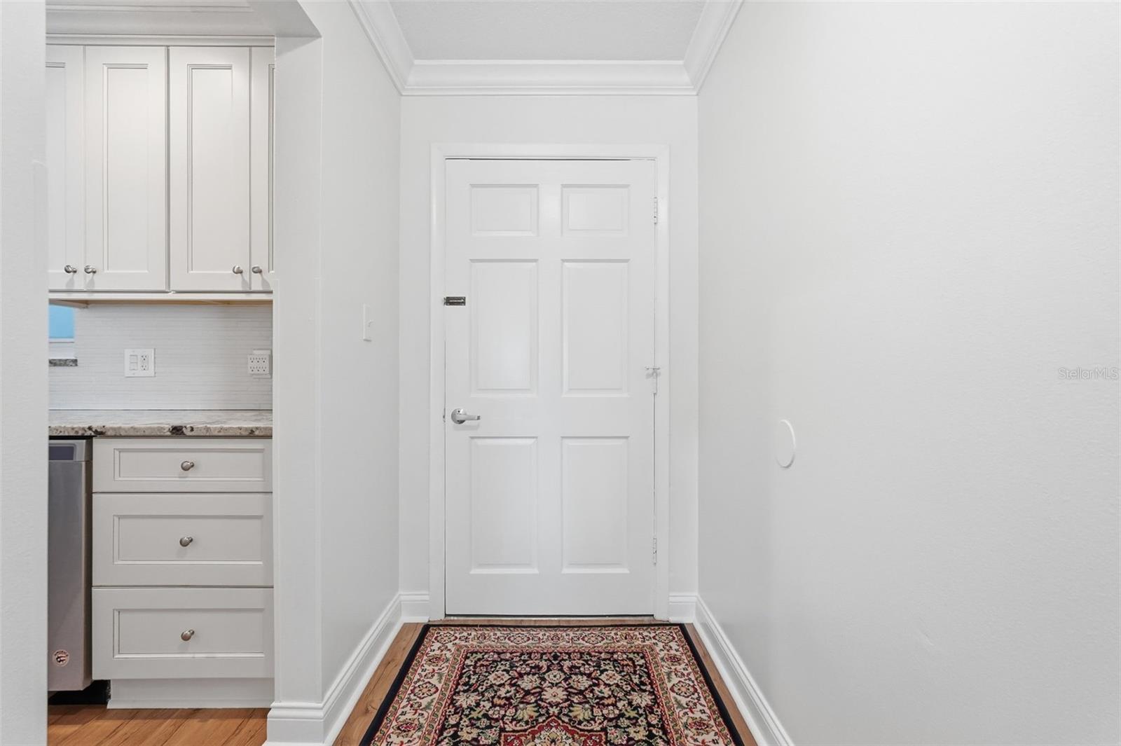 Image 22 of 38 For 1706 Belleair Forest Drive 234