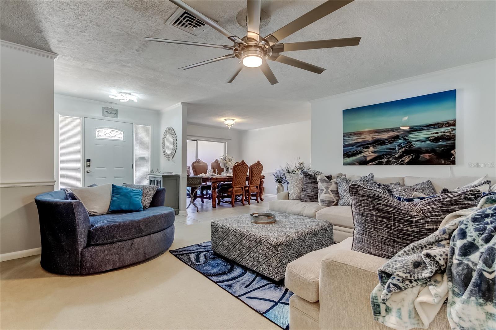 Listing photo id 25 for 2686 Clubhouse Drive S