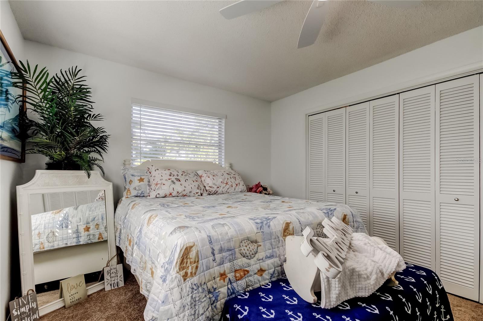 Listing photo id 36 for 2686 Clubhouse Drive S