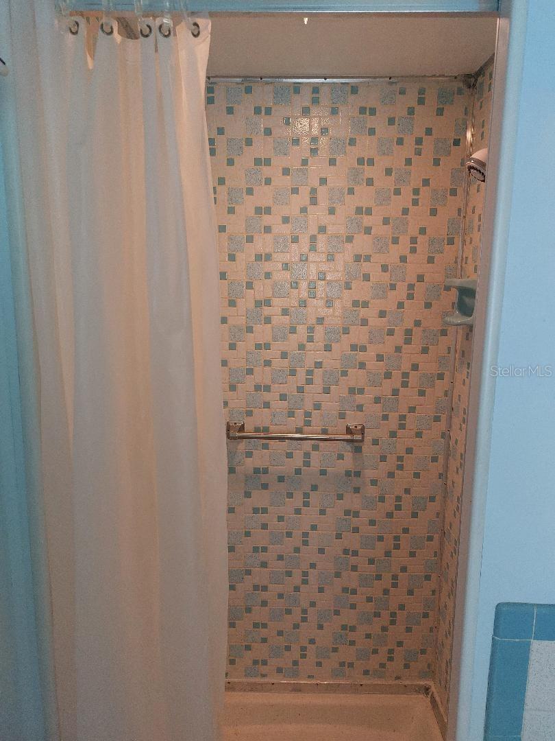 Image 15 of 17 For 216 Independence Avenue 15