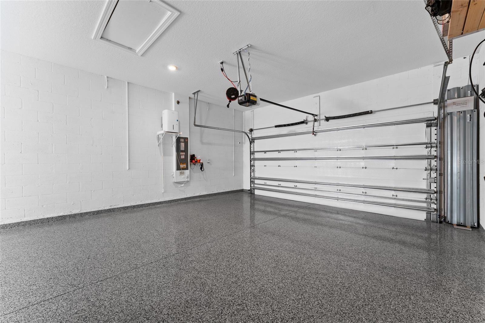 Image 19 of 64 For 4547 Crestpoint Way