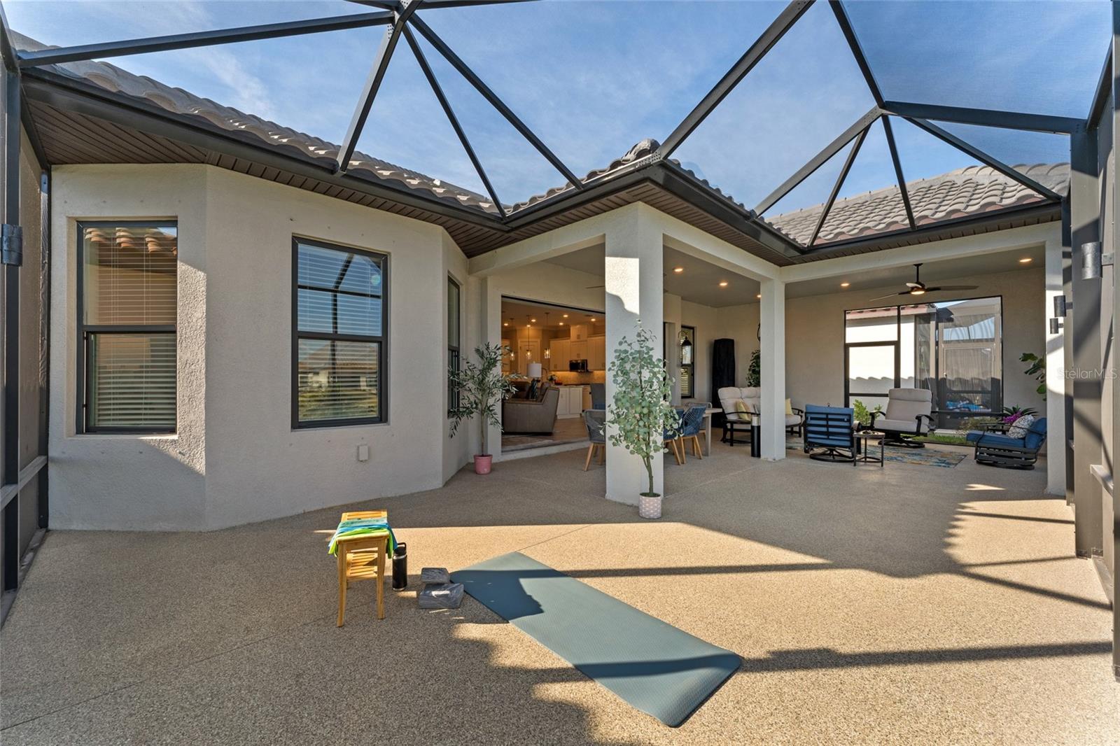 Image 44 of 64 For 4547 Crestpoint Way