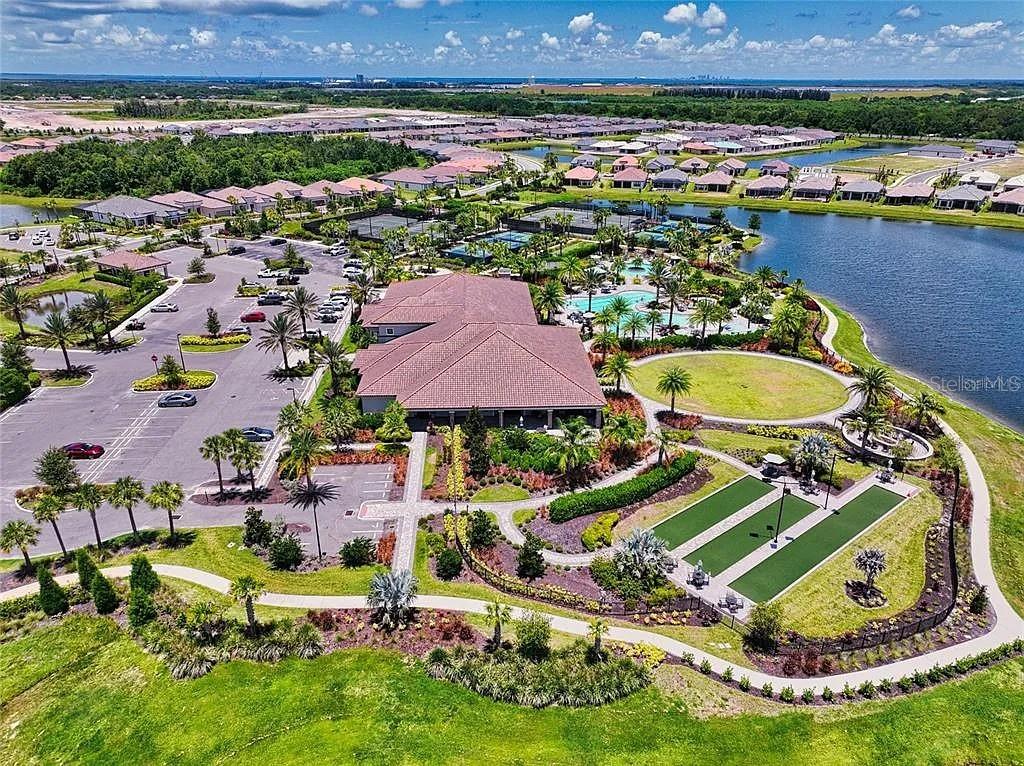 Image 47 of 64 For 4547 Crestpoint Way