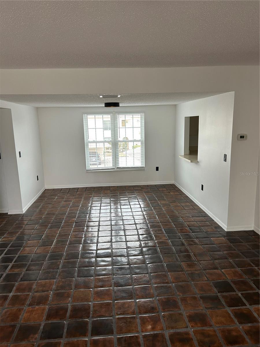 Image 6 of 21 For 2462 Kingfisher Lane J203