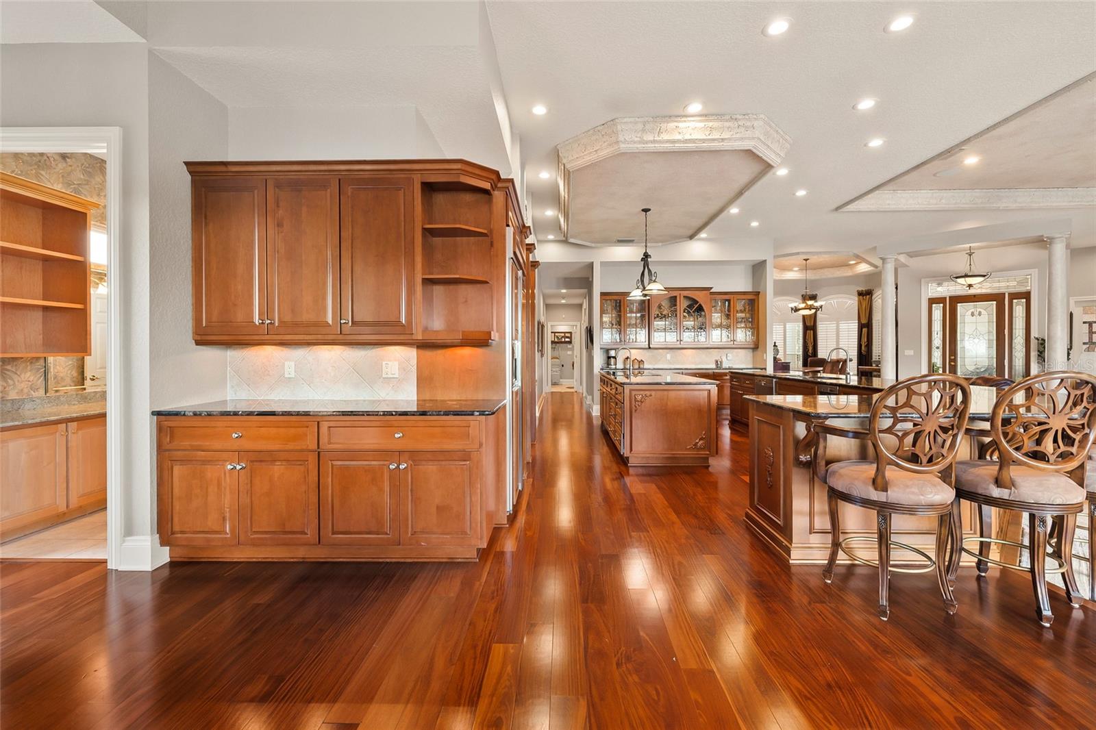 Listing photo id 9 for 8402 Tallahassee Drive Ne