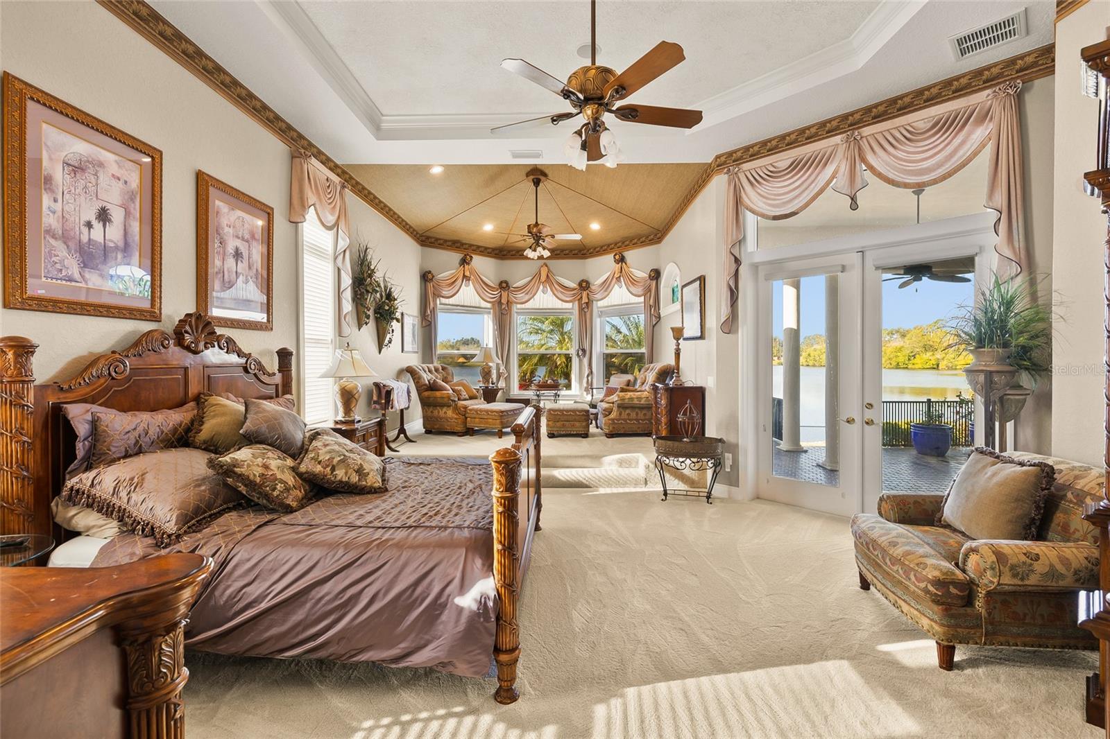 Listing photo id 19 for 8402 Tallahassee Drive Ne