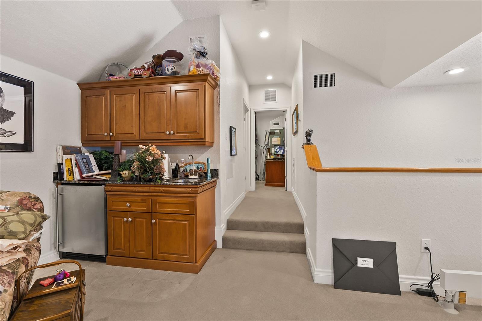 Listing photo id 42 for 8402 Tallahassee Drive Ne