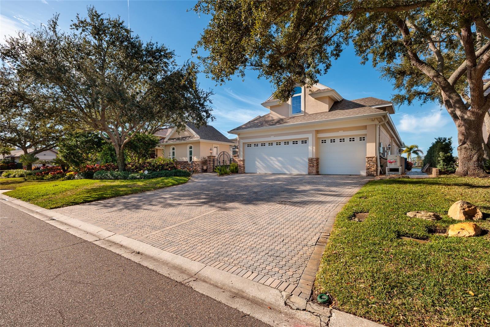 Listing photo id 71 for 8402 Tallahassee Drive Ne