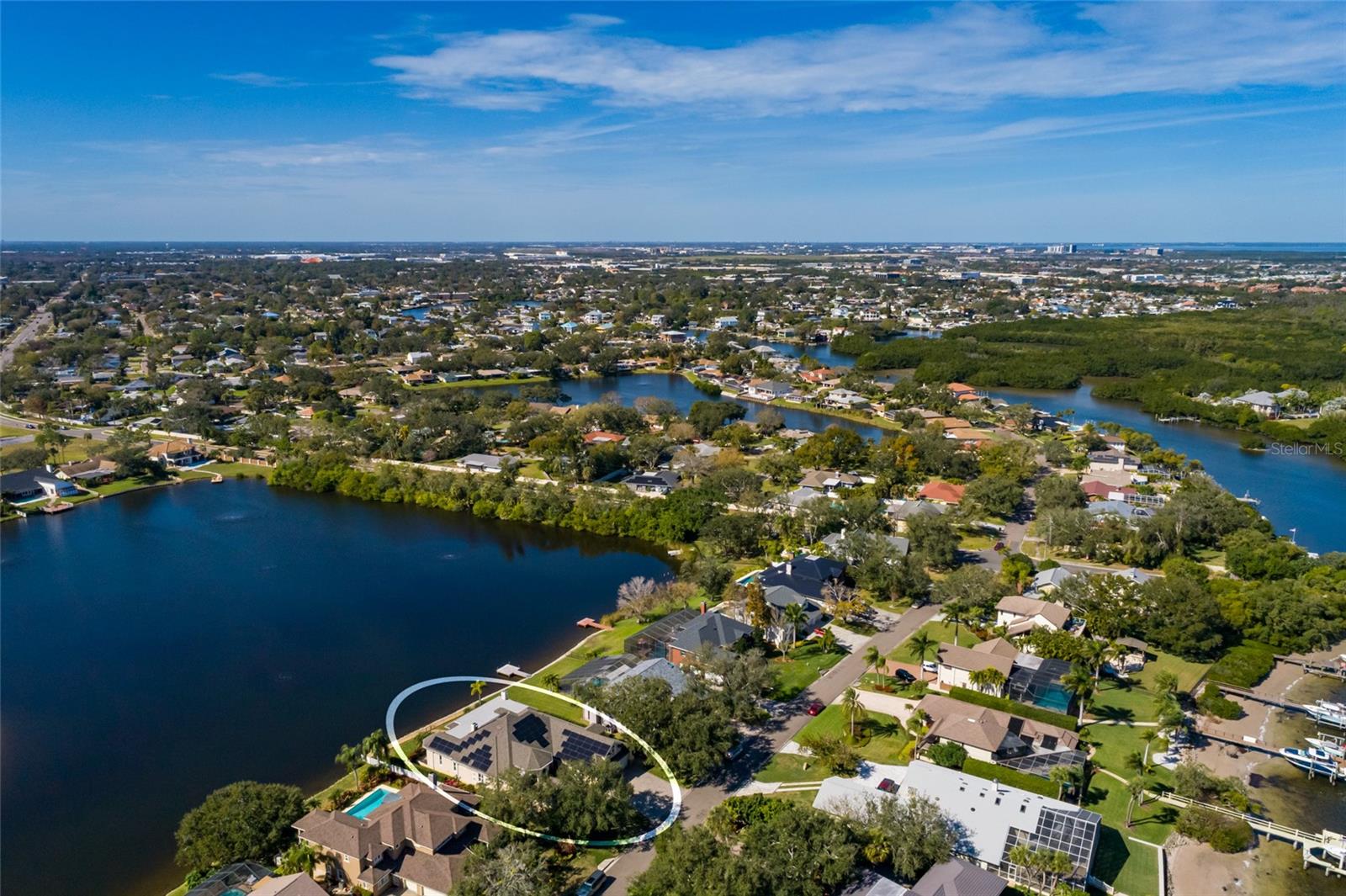 Listing photo id 76 for 8402 Tallahassee Drive Ne