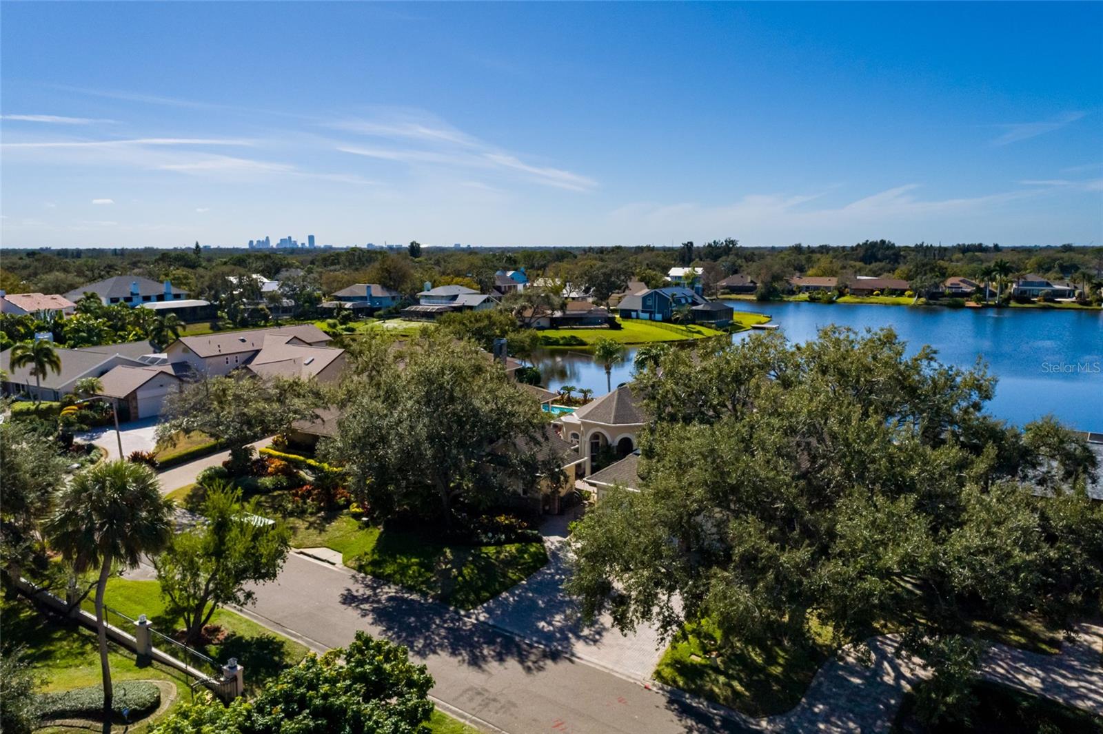 Listing photo id 78 for 8402 Tallahassee Drive Ne