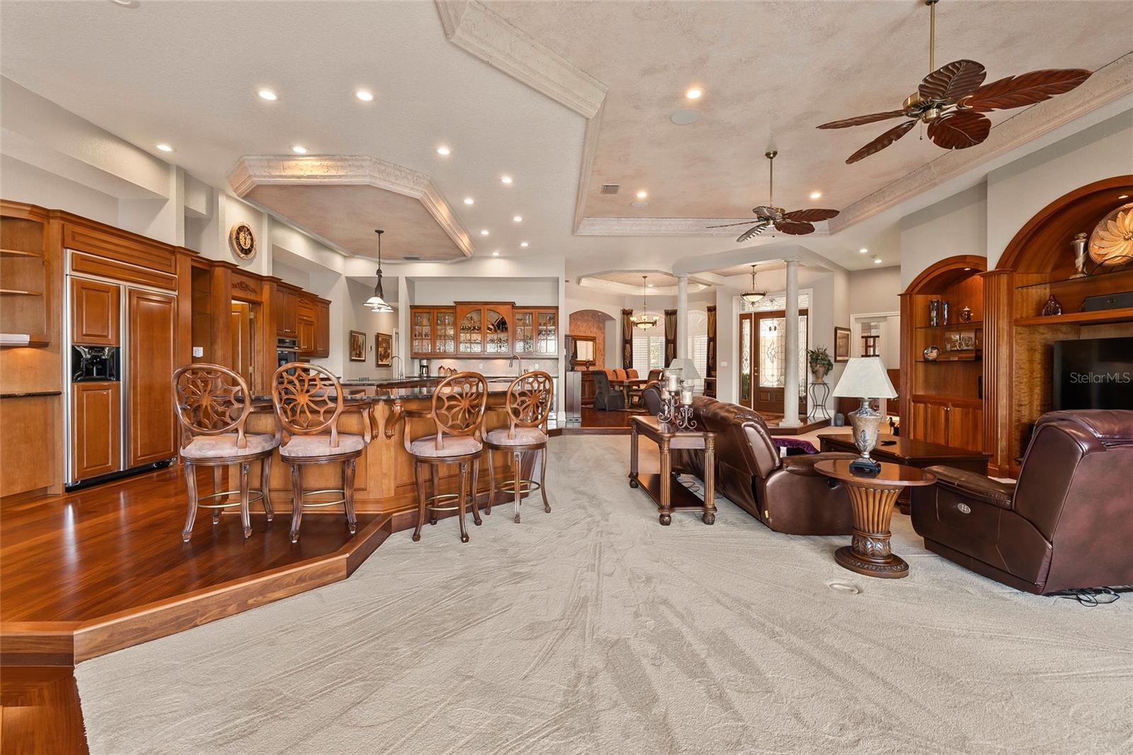 Listing photo id 7 for 8402 Tallahassee Drive Ne