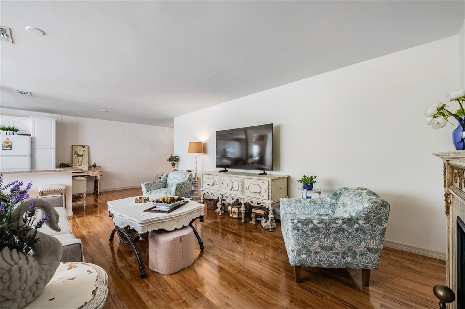 Image 11 of 45 For 5521 80th Street N 205