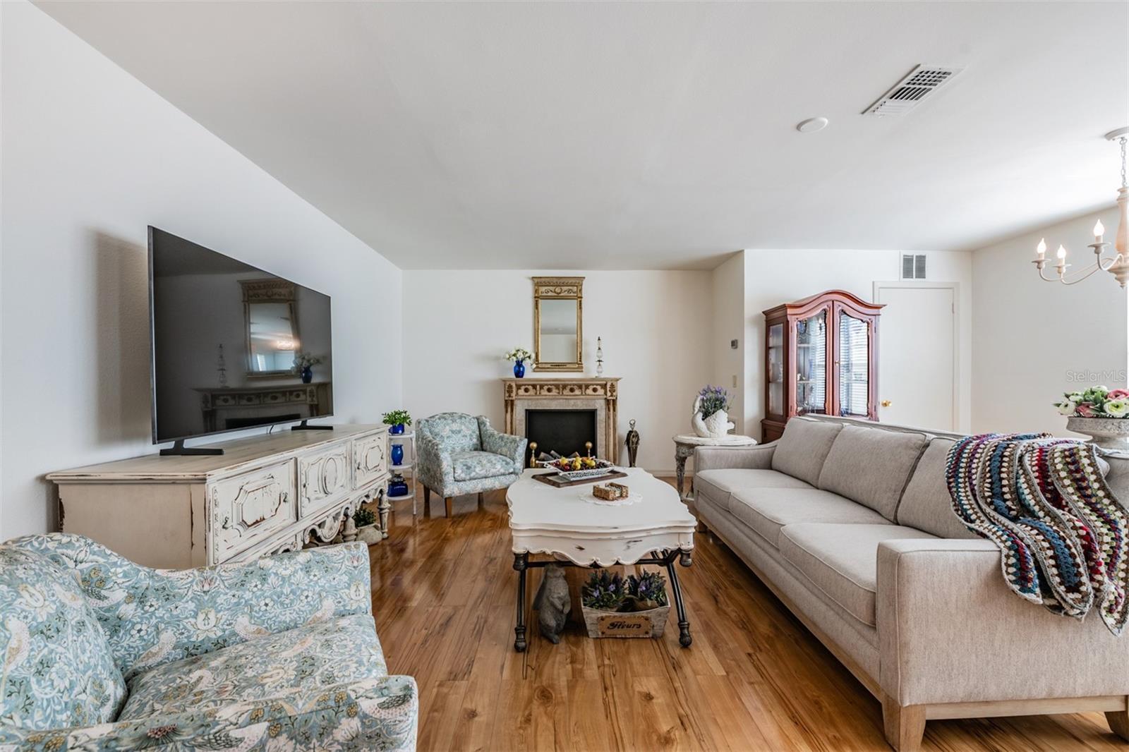 Image 13 of 45 For 5521 80th Street N 205