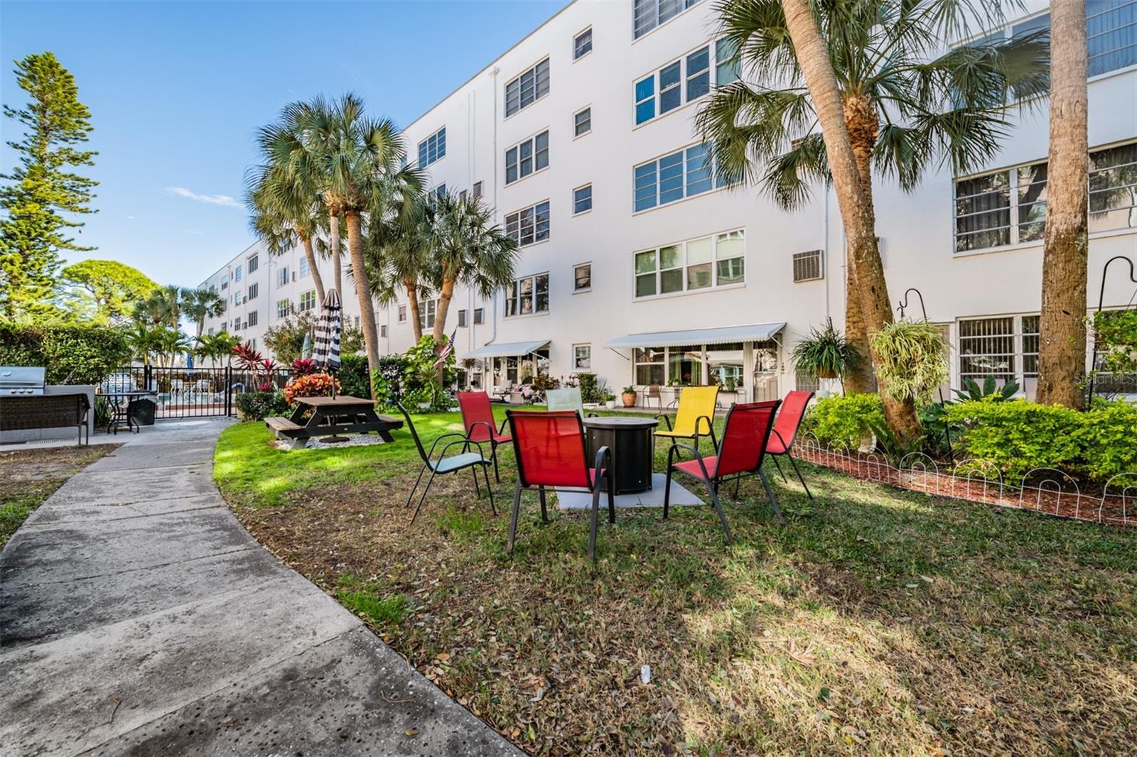 Image 32 of 45 For 5521 80th Street N 205