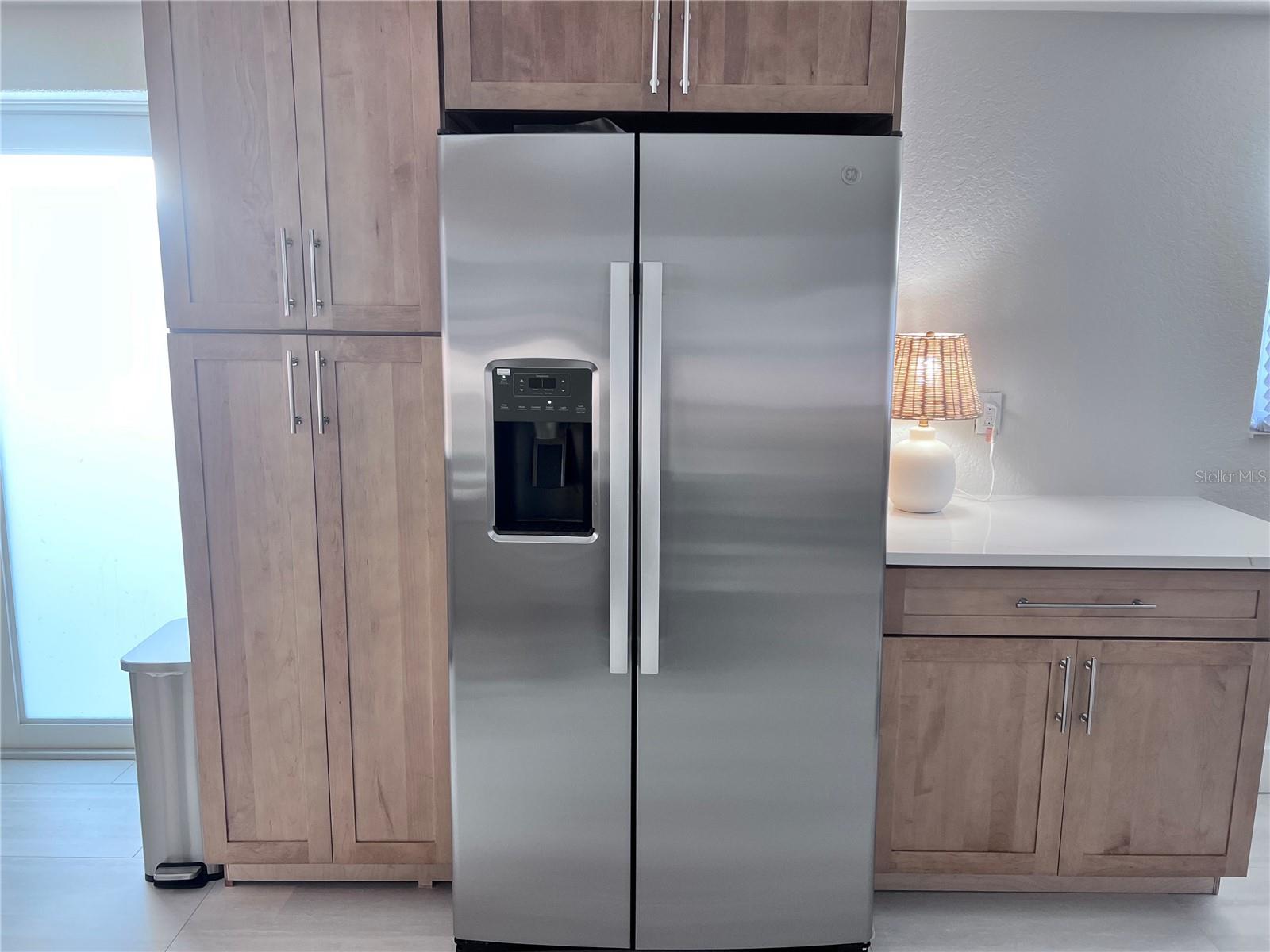 Image 6 of 18 For 6154 Midnight Pass Road B06