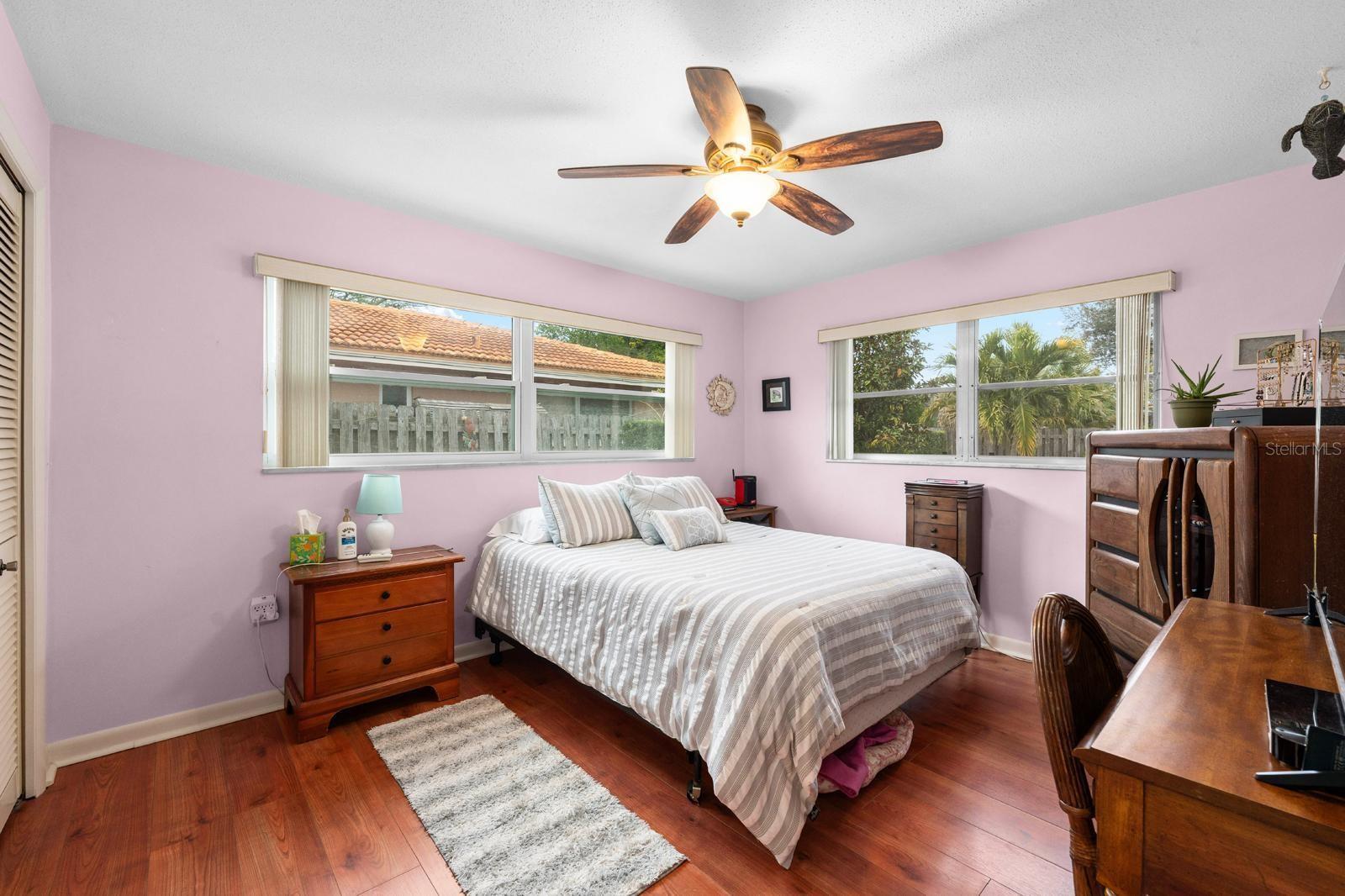 Listing photo id 11 for 13941 Kimberly Drive