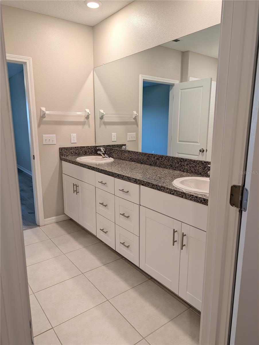 Image 42 of 74 For 31649 Sun Kettle Loop