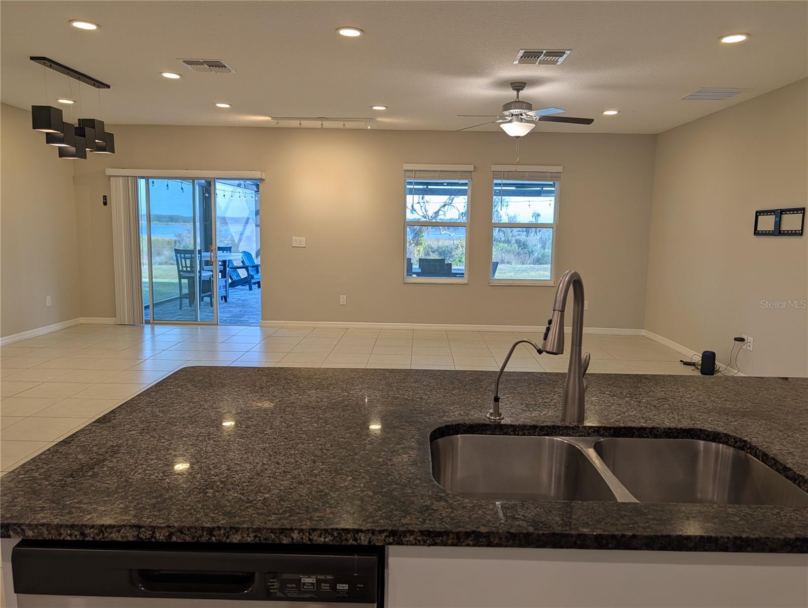 Image 6 of 74 For 31649 Sun Kettle Loop