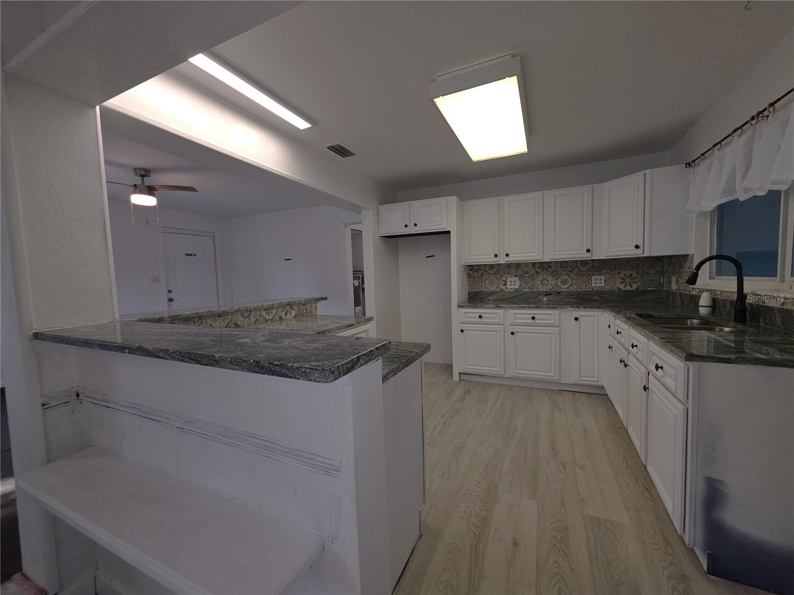 Listing photo id 4 for Address Not Provided