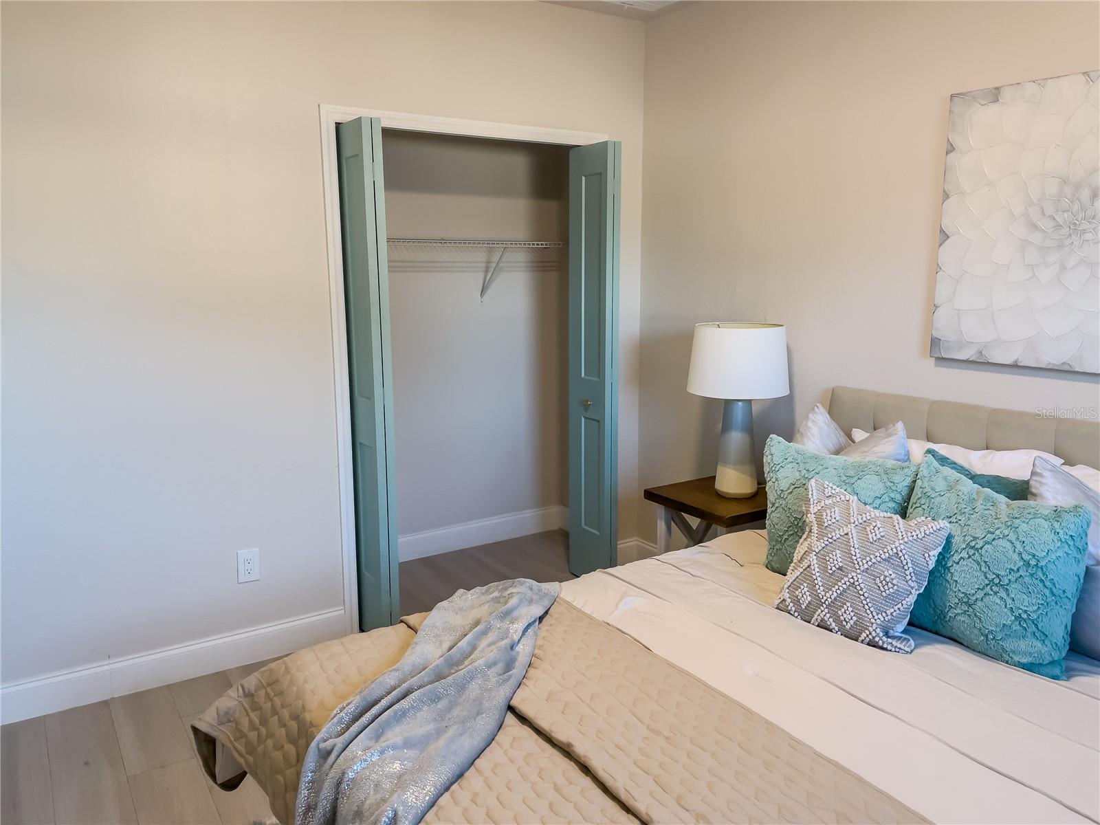 Image 18 of 34 For 5516 Golden Drive