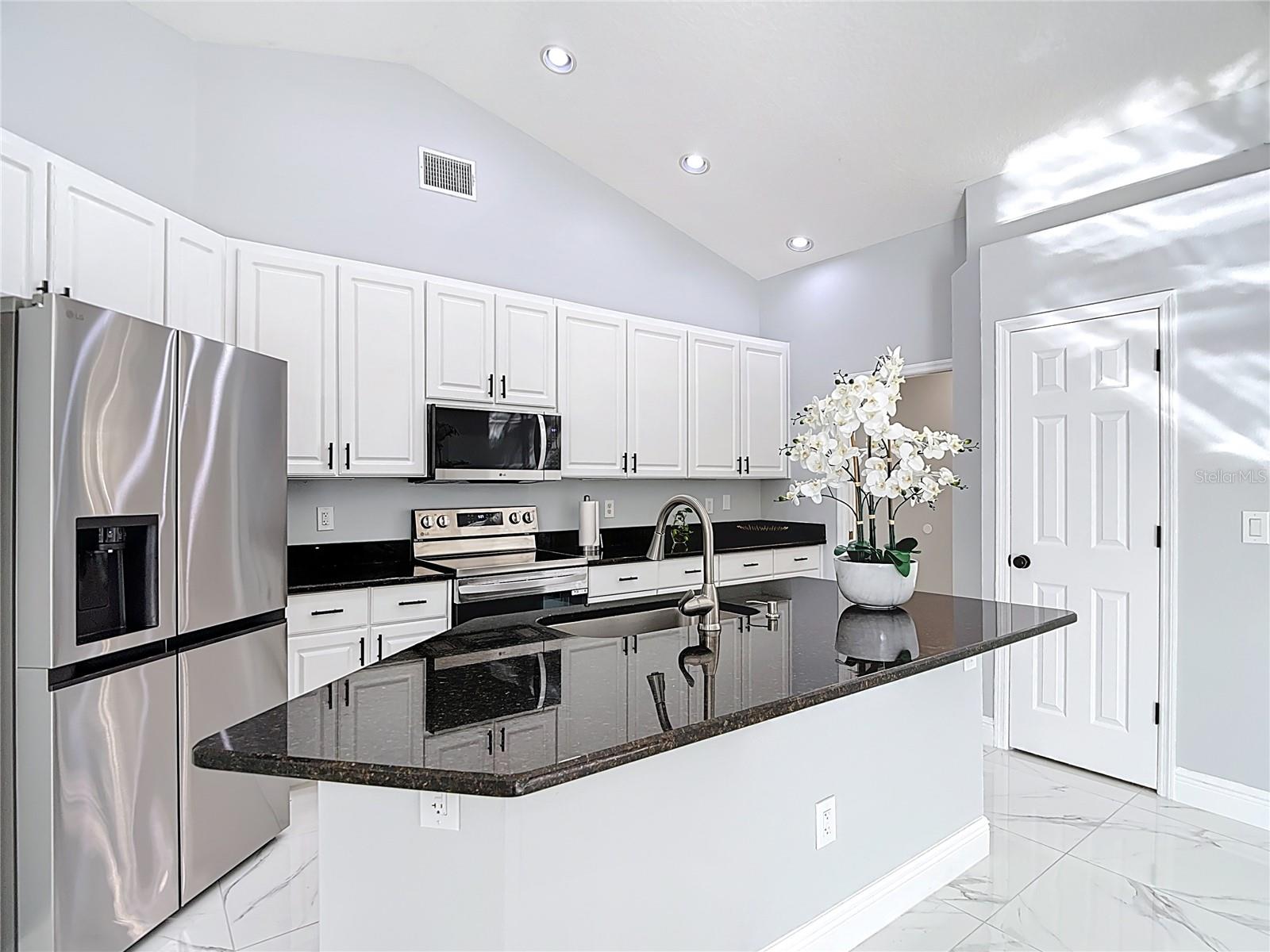 Image 17 of 81 For 9606 Greenbank Drive