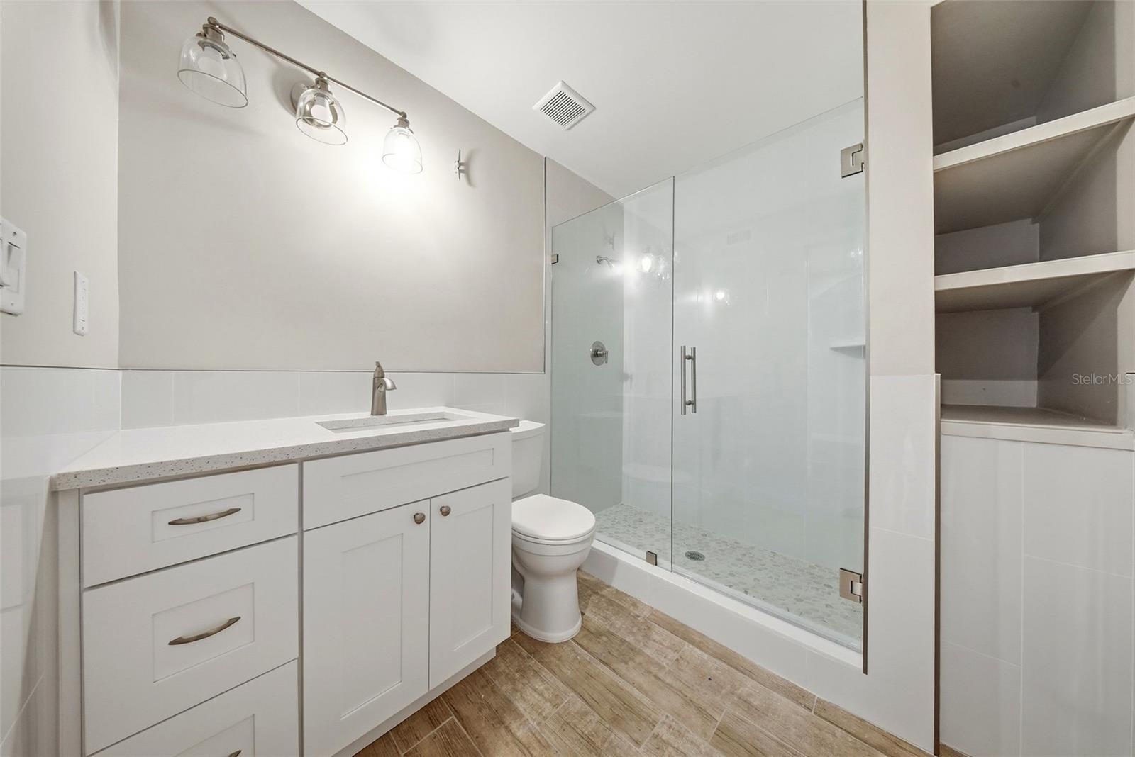 Image 17 of 37 For 19417 Gulf Boulevard A-108