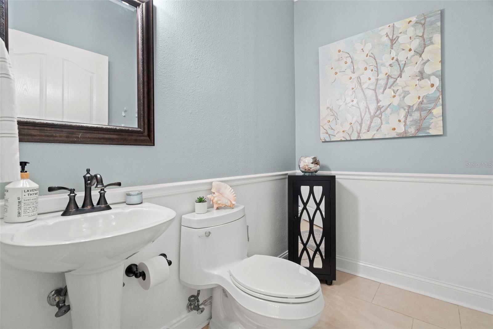 Listing photo id 23 for 834 Addison Drive Ne