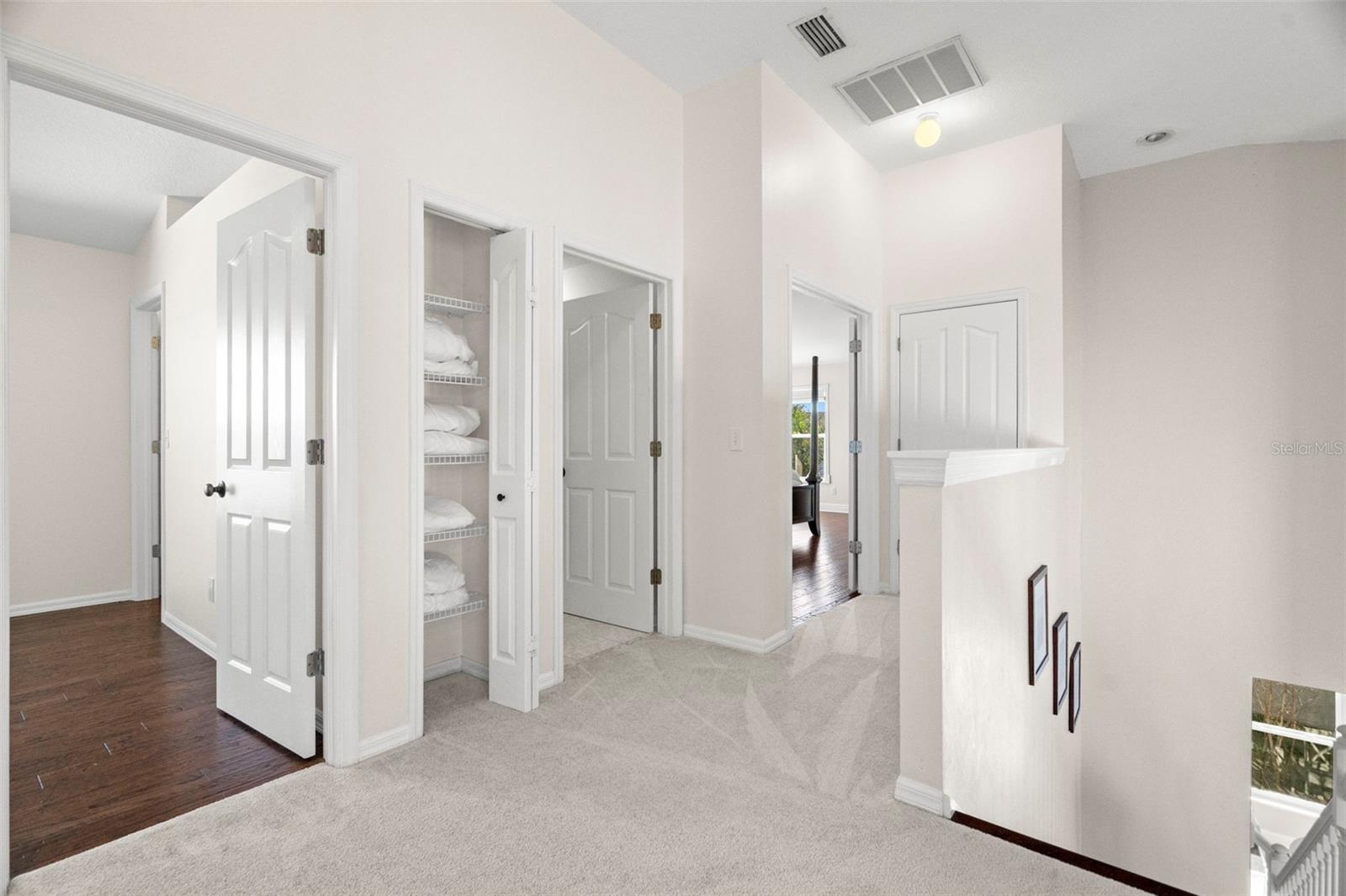 Listing photo id 25 for 834 Addison Drive Ne