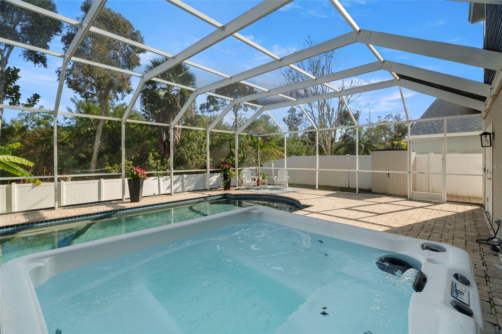 Listing photo id 36 for 834 Addison Drive Ne