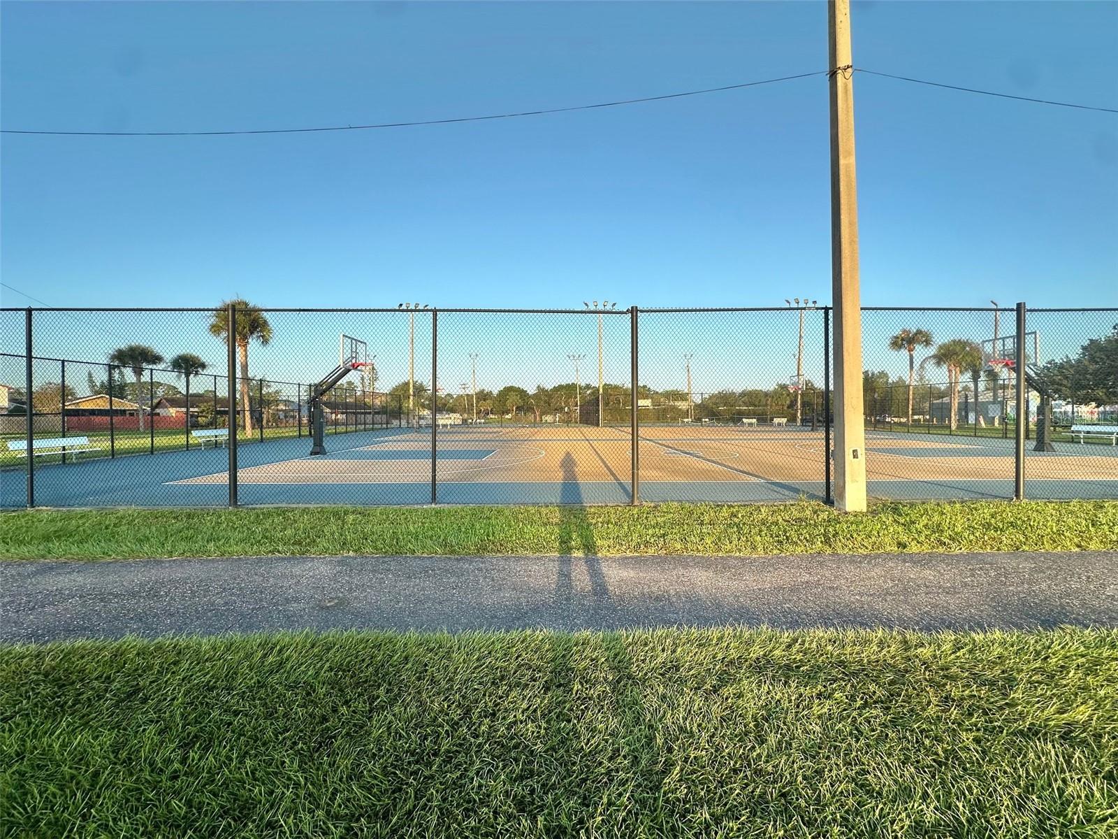 Image 25 of 30 For 10520 Winrock Place