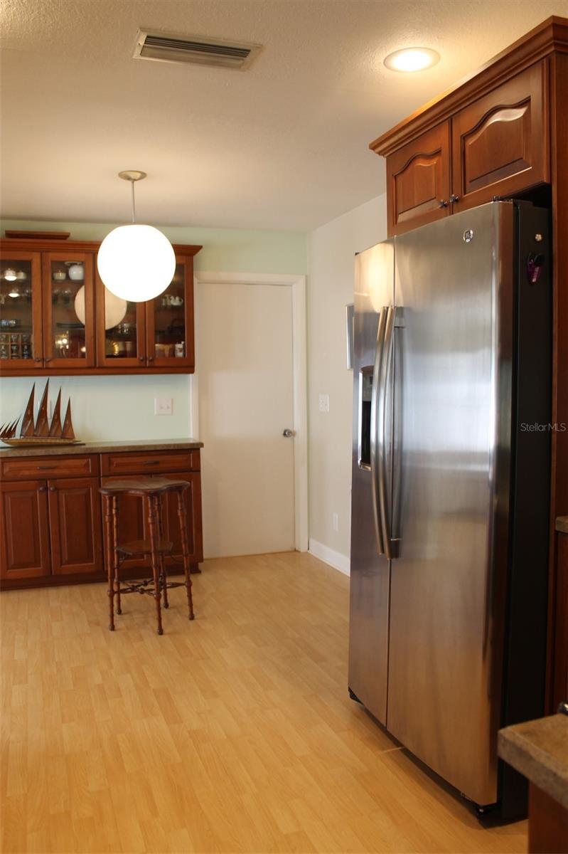 Image 7 of 44 For 9500 45th Way N