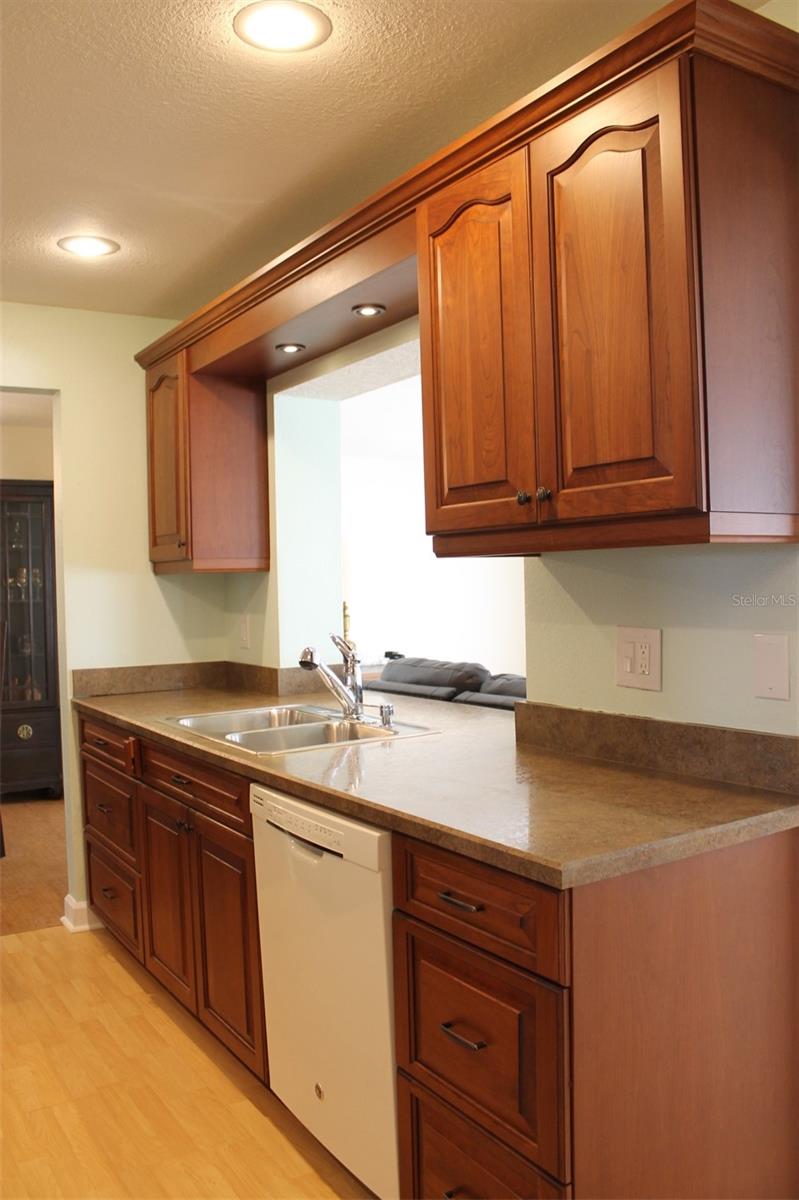 Image 8 of 44 For 9500 45th Way N