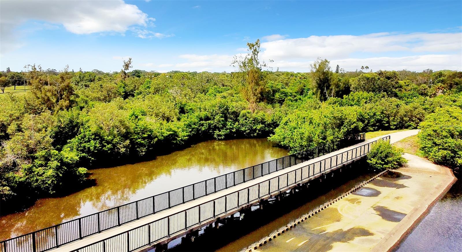 Image 36 of 63 For 4694 Yarmouth Avenue S