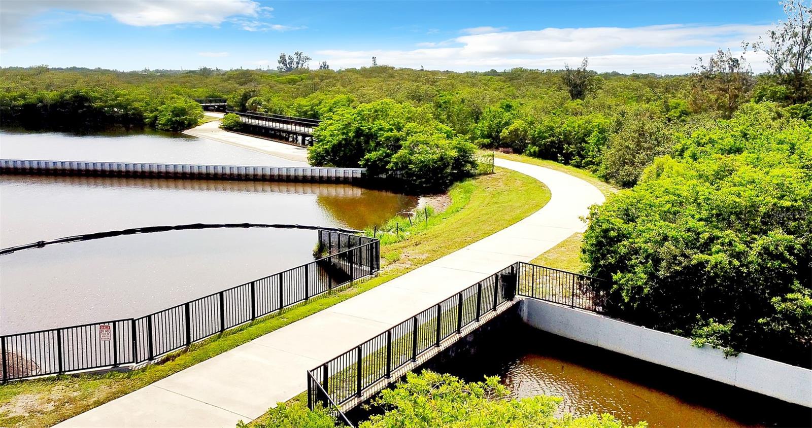 Image 39 of 63 For 4694 Yarmouth Avenue S