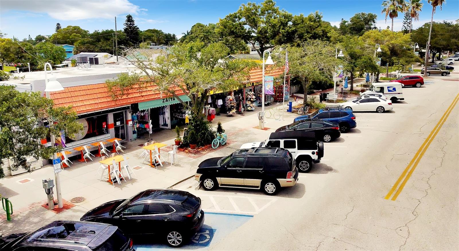 Image 55 of 63 For 4694 Yarmouth Avenue S