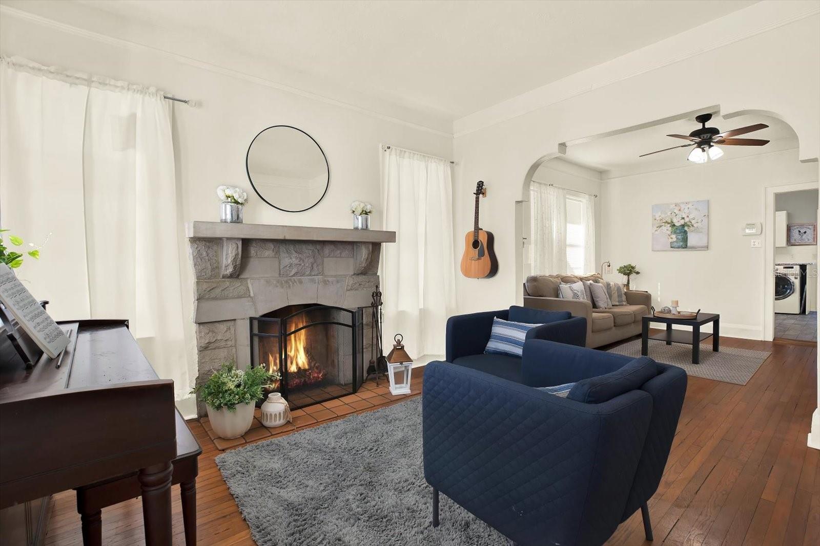 Image 3 of 26 For 1414 Paris Street