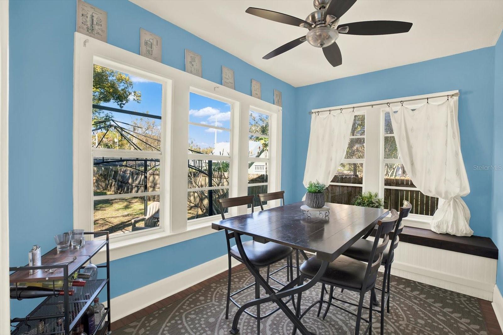 Image 9 of 26 For 1414 Paris Street