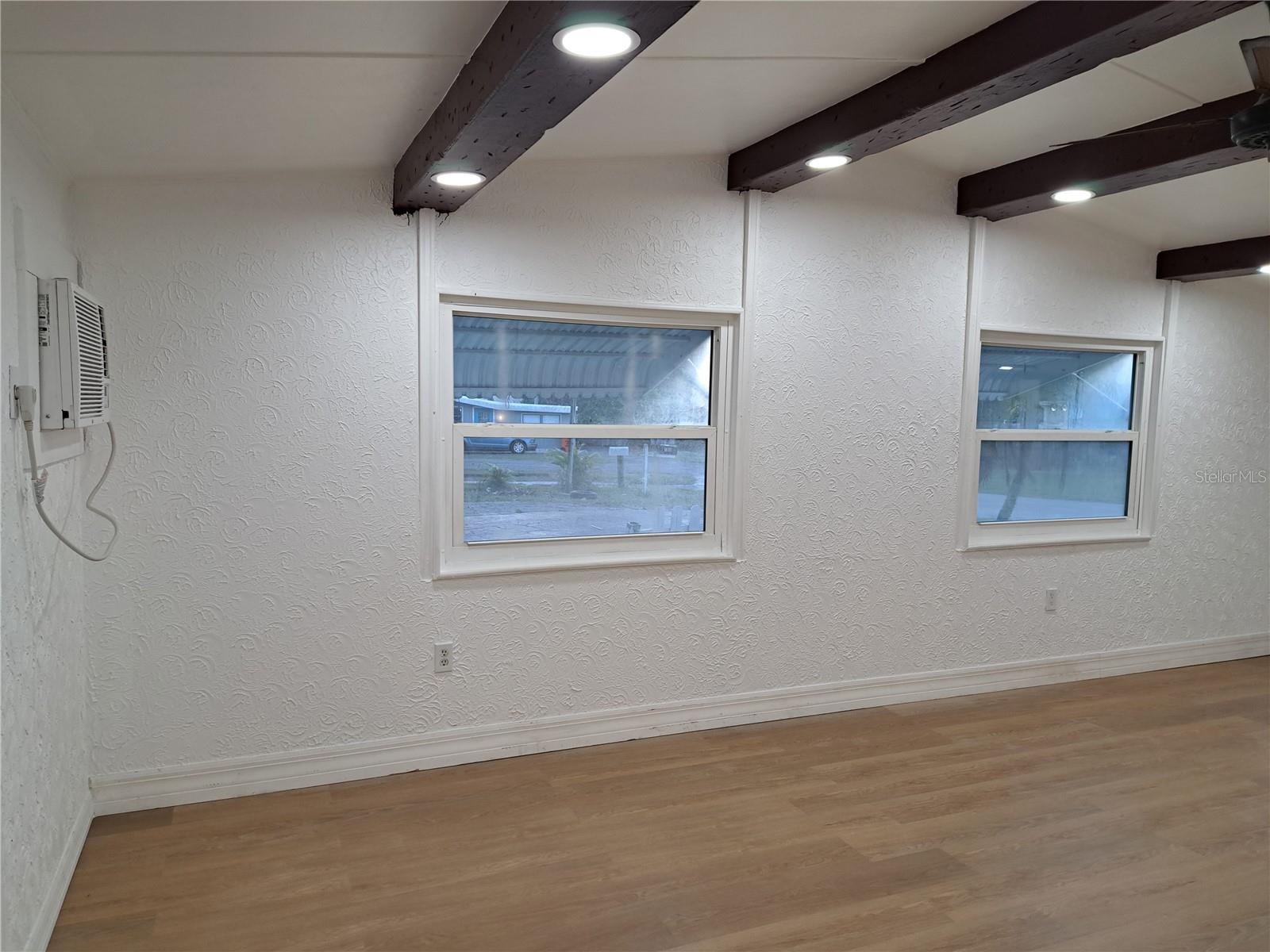 Image 17 of 39 For 1040 65th Street S