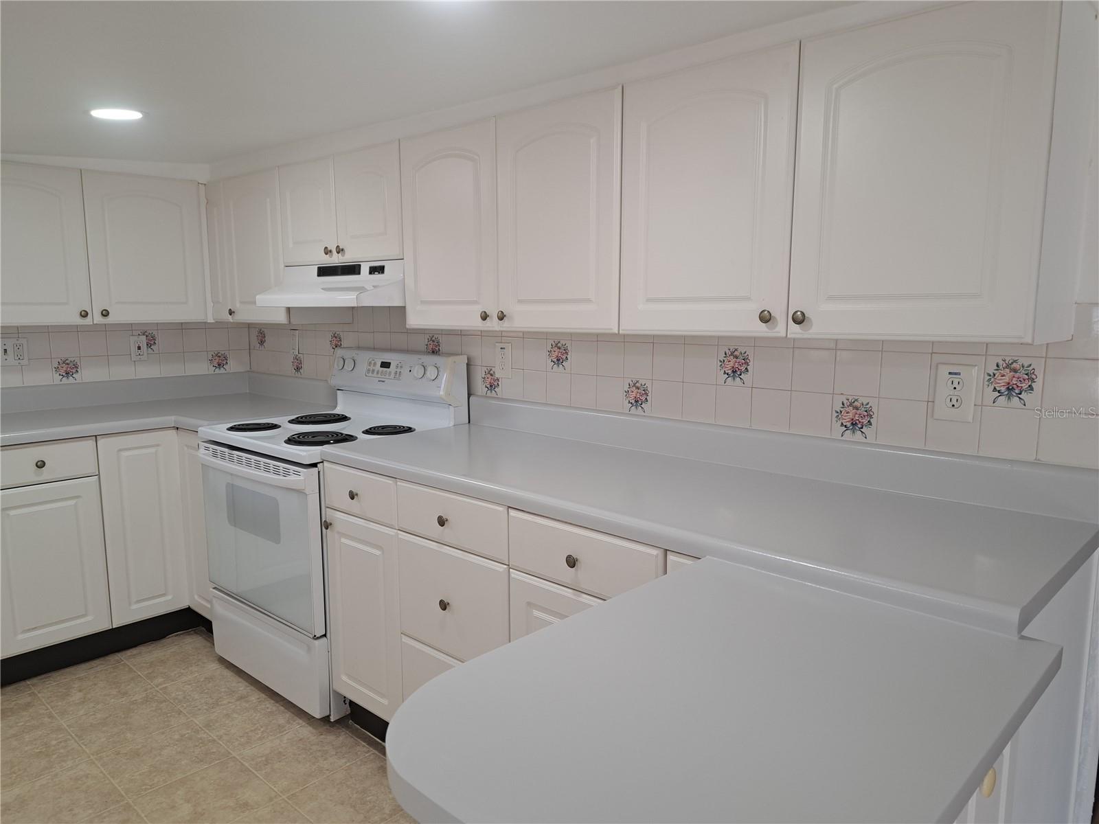 Image 8 of 39 For 1040 65th Street S