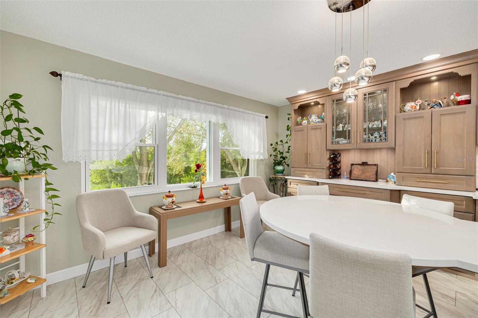 Image 13 of 32 For 8198 Terrace Garden Drive N 202