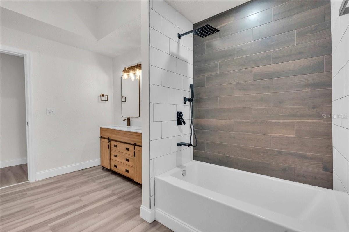 Image 23 of 29 For 3101 15th Street