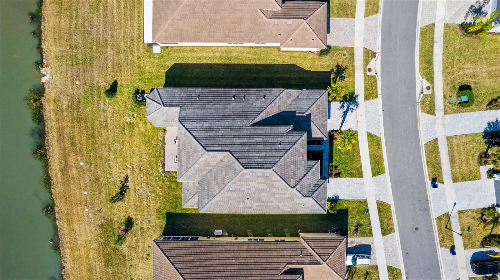 Listing photo id 11 for 3263 Juniper Springs Street