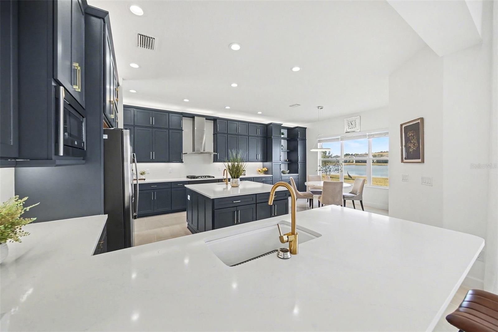 Listing photo id 22 for 3263 Juniper Springs Street