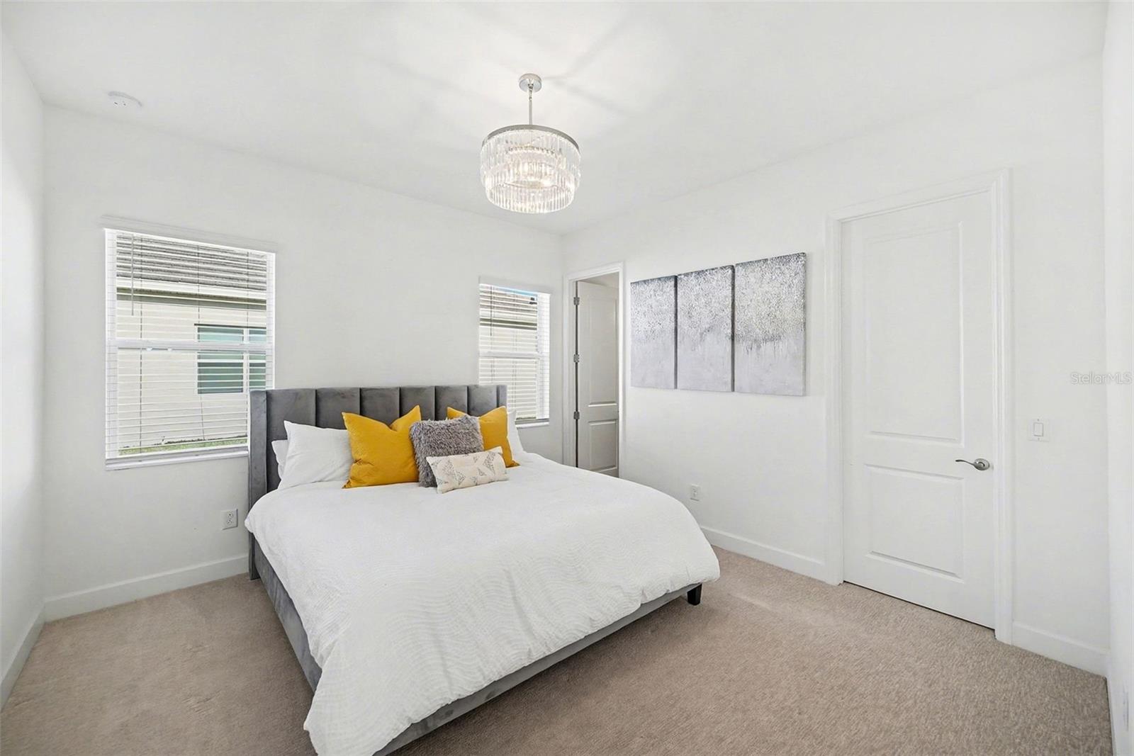 Listing photo id 38 for 3263 Juniper Springs Street