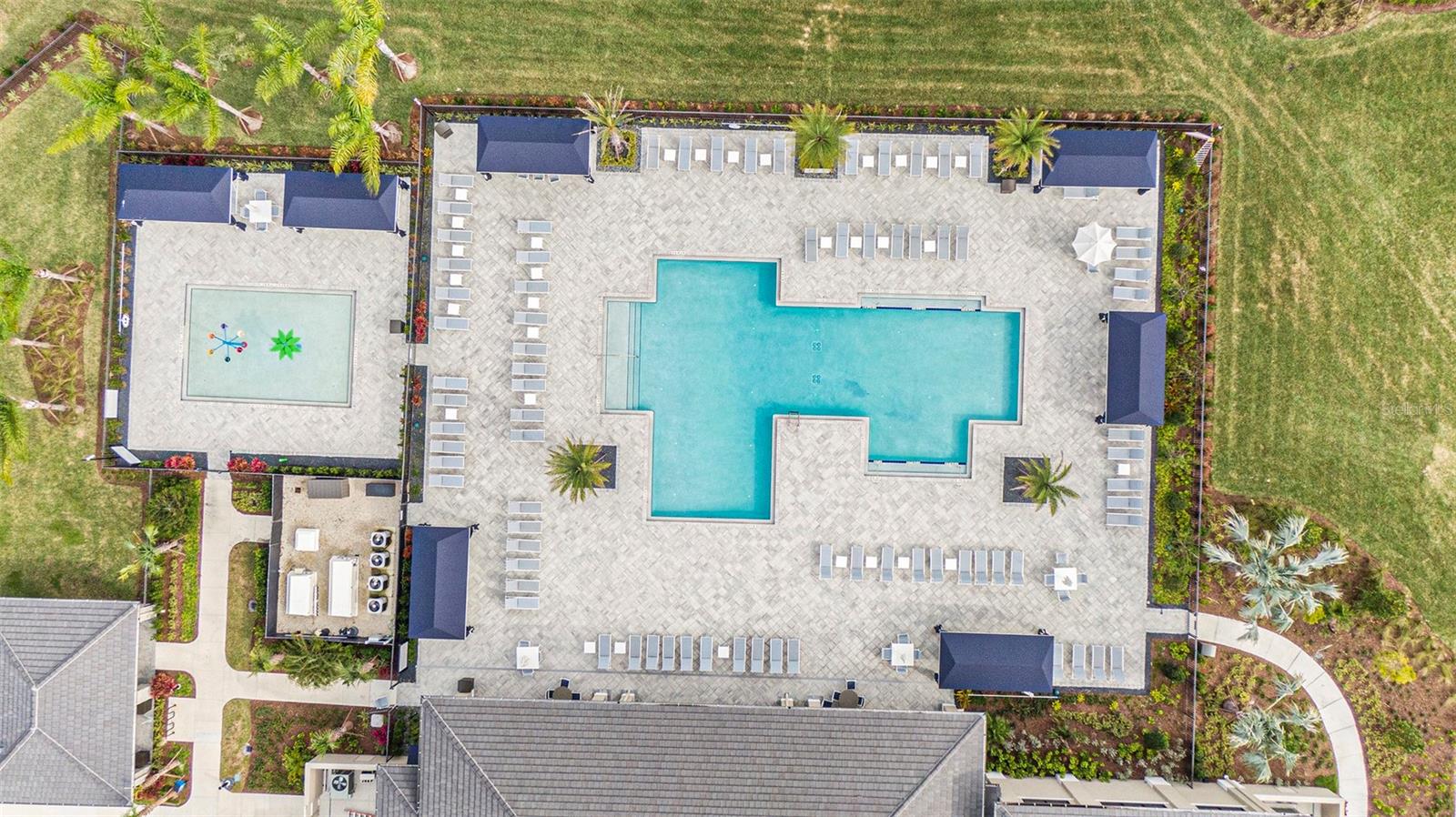 Listing photo id 53 for 3263 Juniper Springs Street