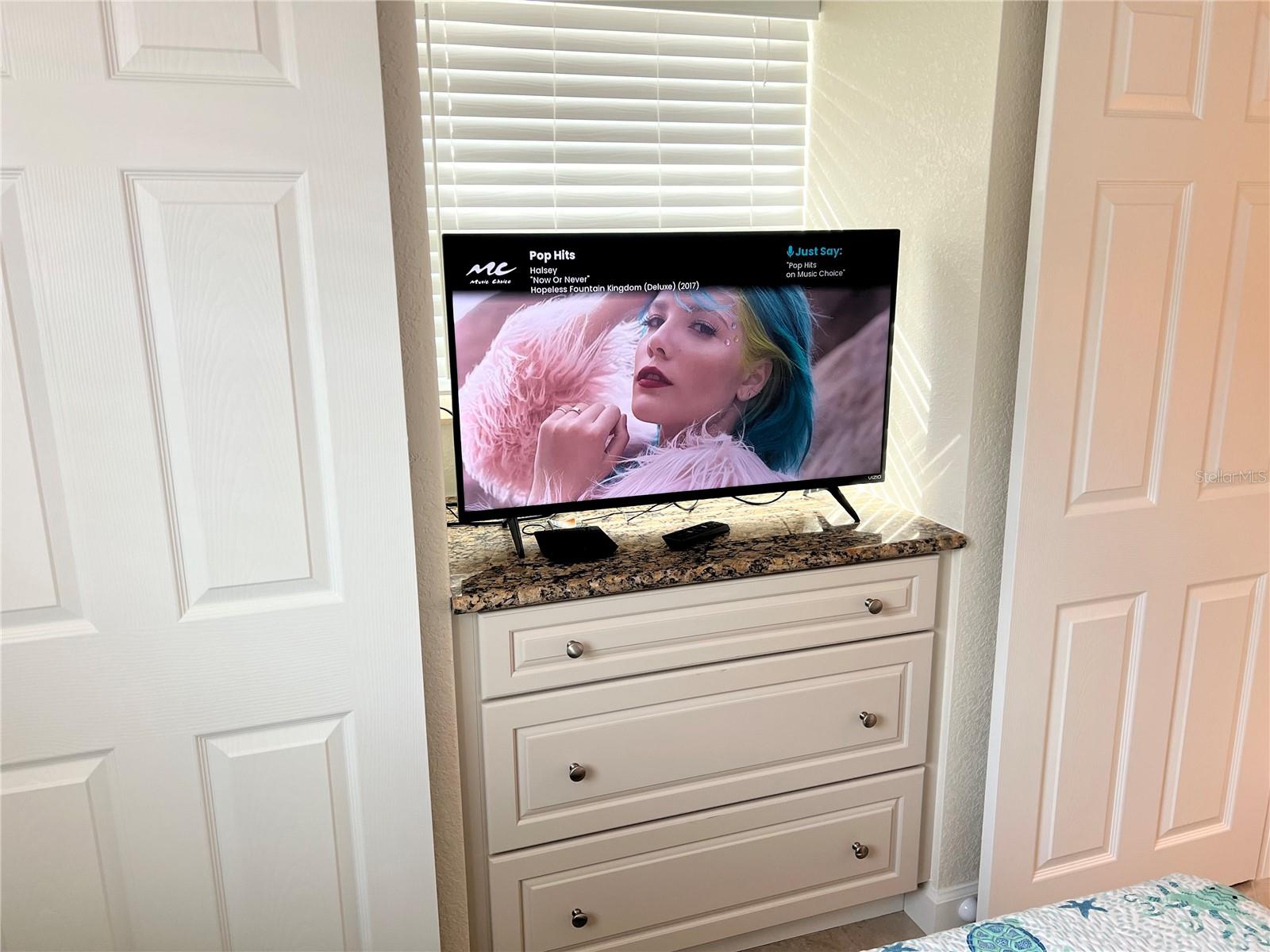 Image 12 of 15 For 6154 Midnight Pass Road B07