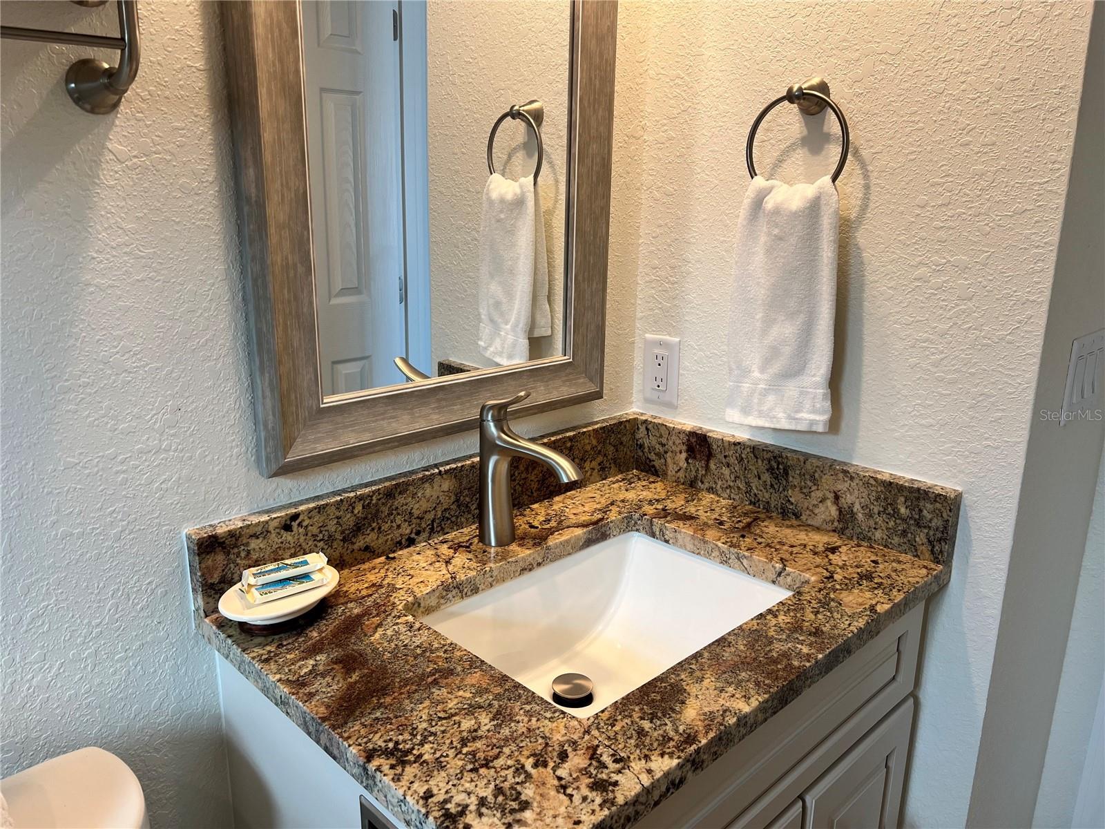 Image 15 of 15 For 6154 Midnight Pass Road B07